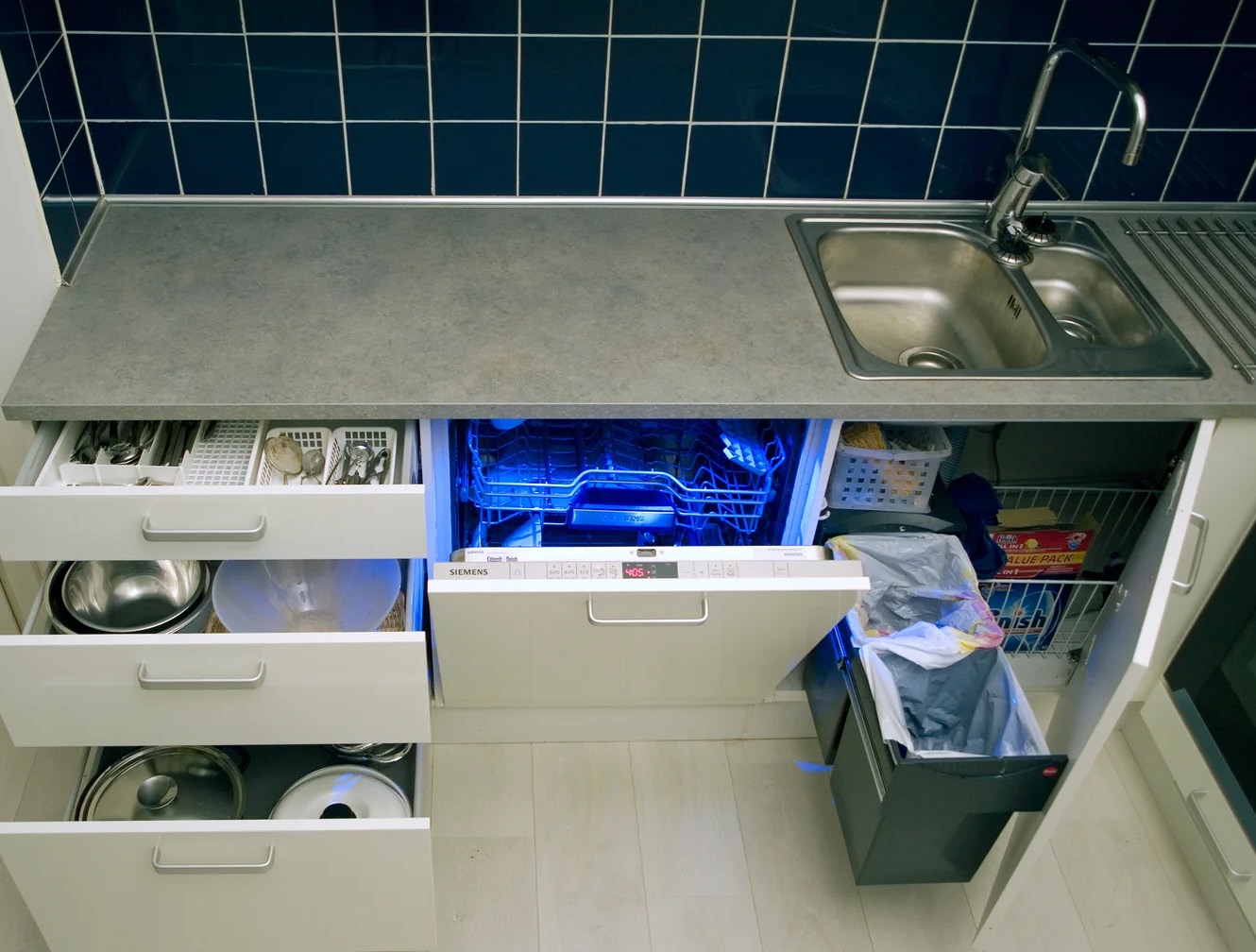 Dishwasher Overflow Cleanup in Detroit, MI